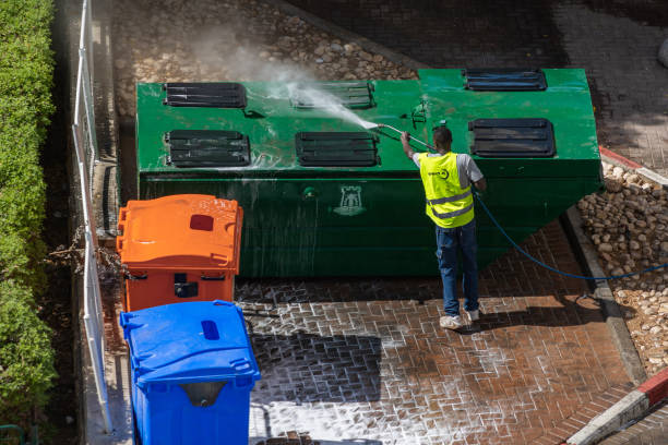 Best Roof Power Washing Services  in Forrest, IL